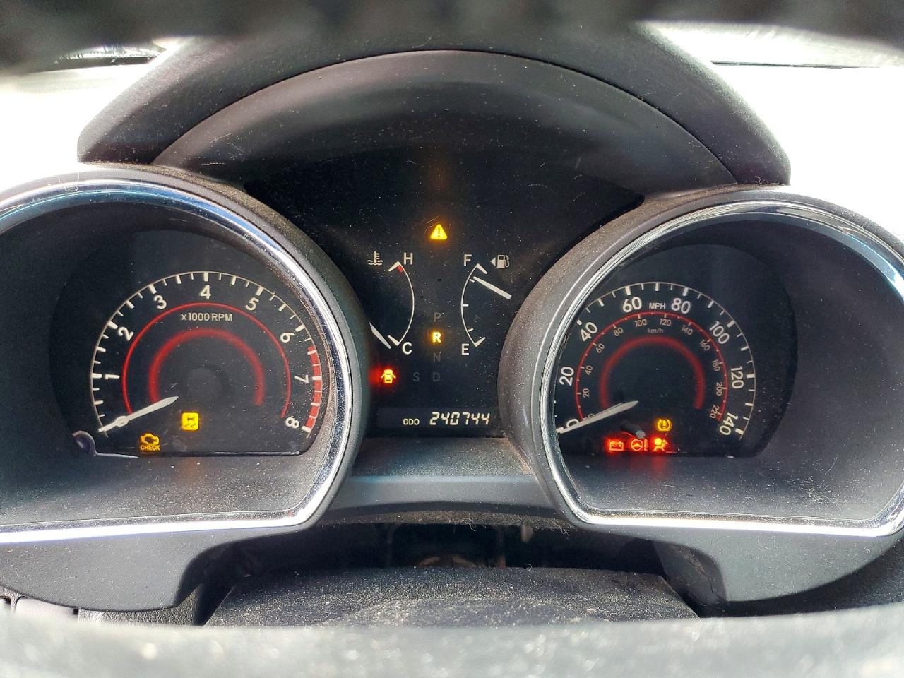 2011 TOYOTA HIGHLANDER