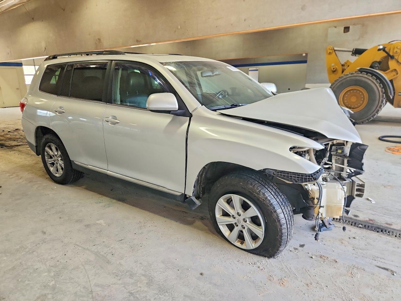 2011 TOYOTA HIGHLANDER