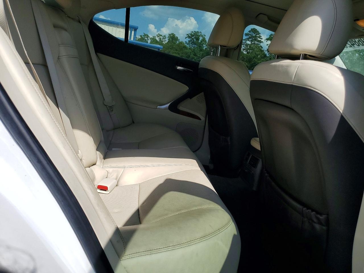 2009 LEXUS IS