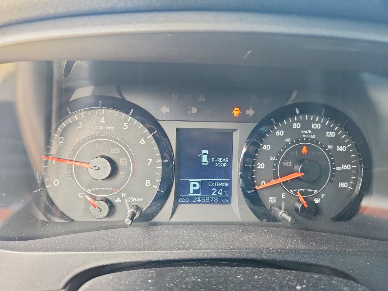 2016 TOYOTA SIENNA