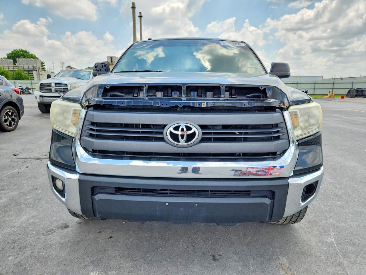 2014 TOYOTA TUNDRA
