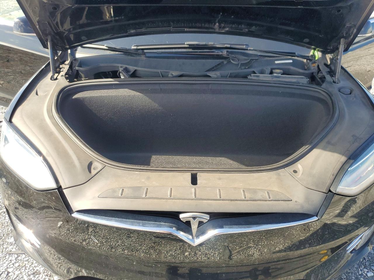 2020 TESLA MODEL X