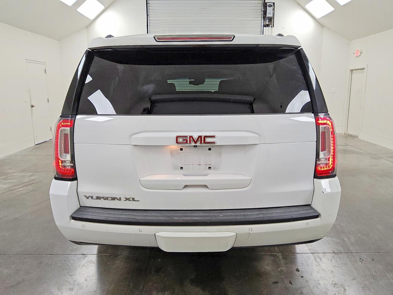 2019 GMC YUKON