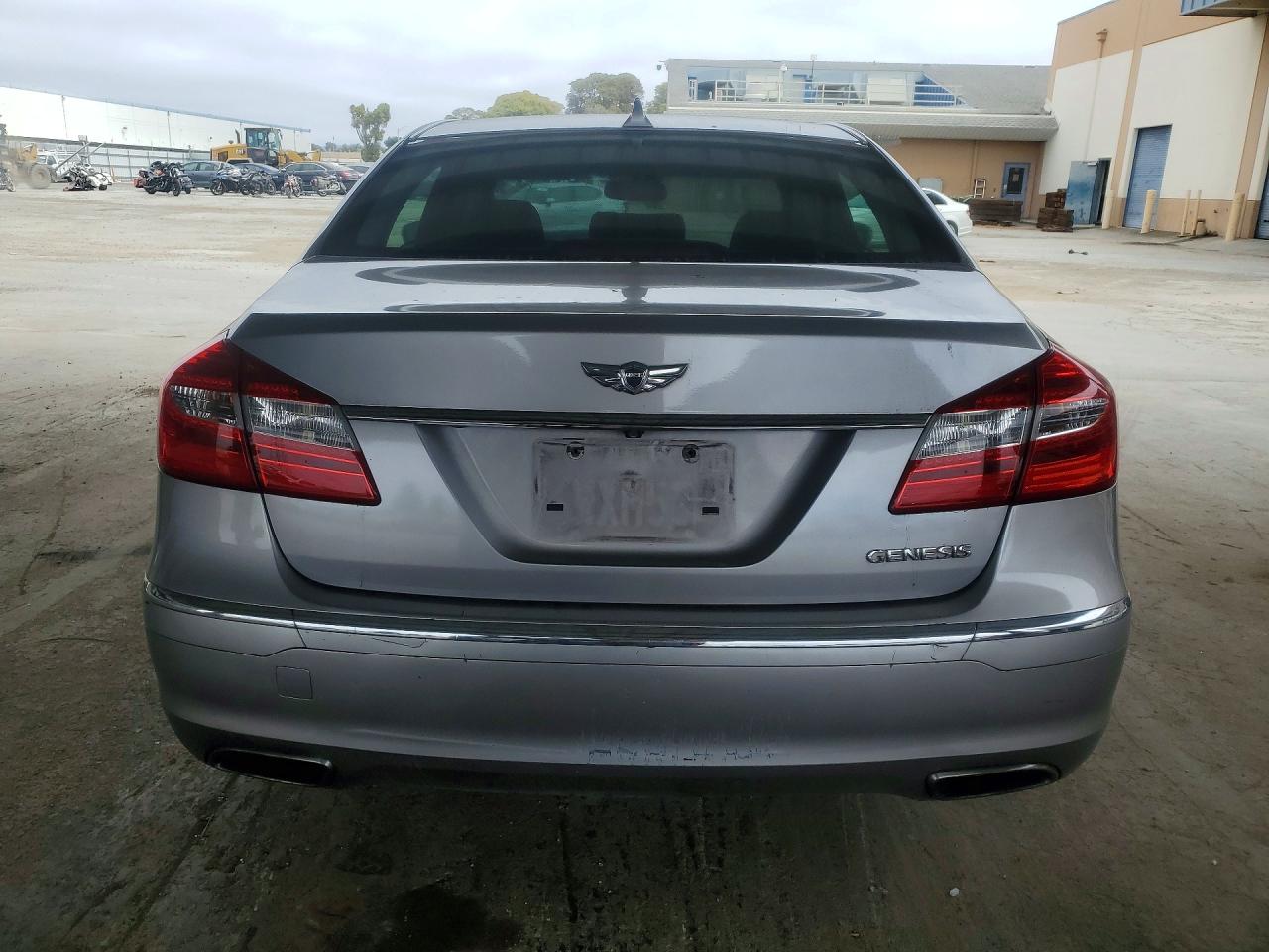 2012 HYUNDAI GENESIS