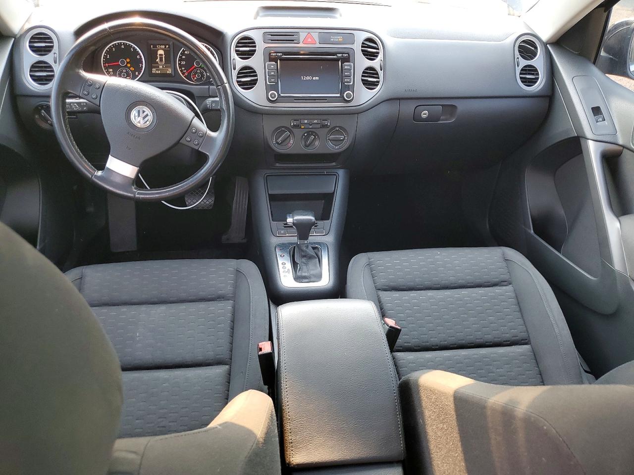 2010 VOLKSWAGEN TIGUAN