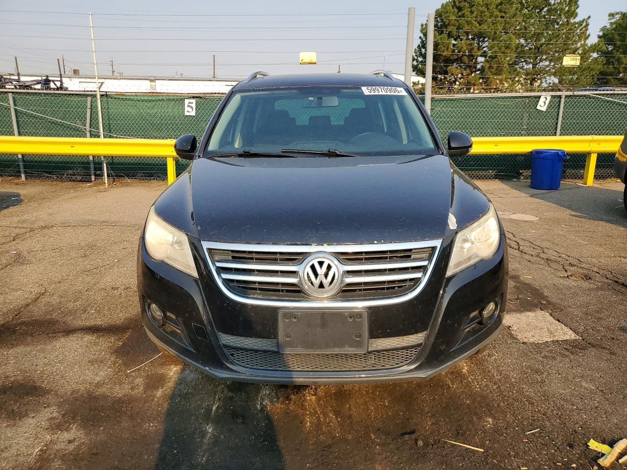 2010 VOLKSWAGEN TIGUAN
