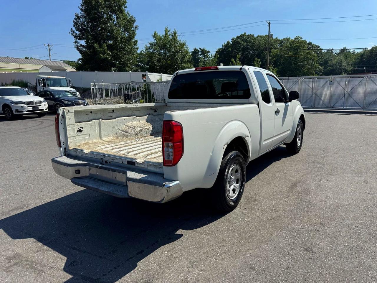 2015 NISSAN FRONTIER