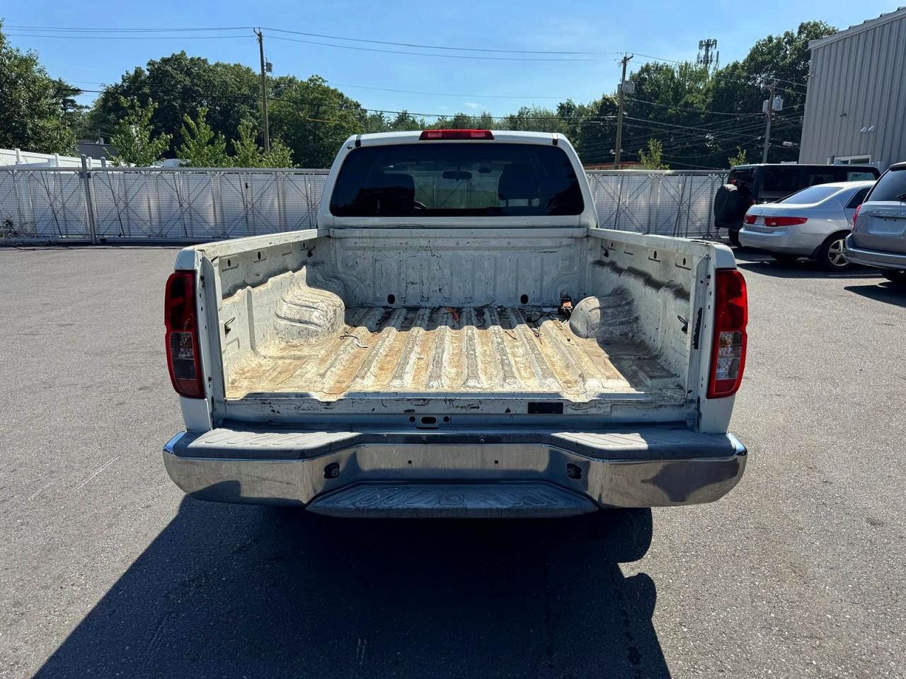 2015 NISSAN FRONTIER