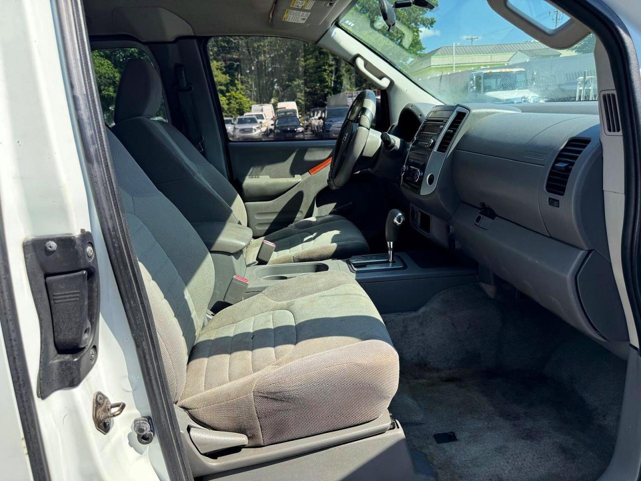 2015 NISSAN FRONTIER