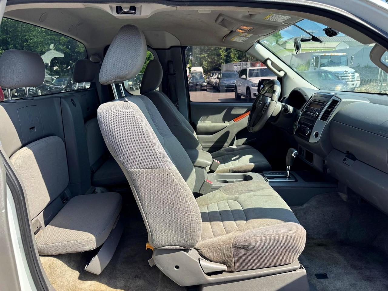 2015 NISSAN FRONTIER