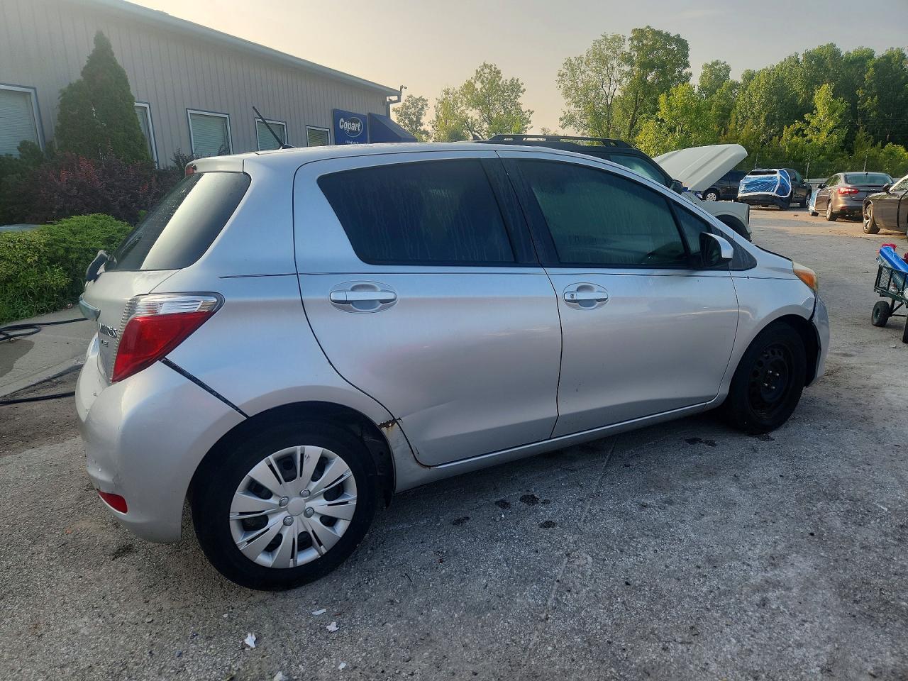 2012 TOYOTA YARIS