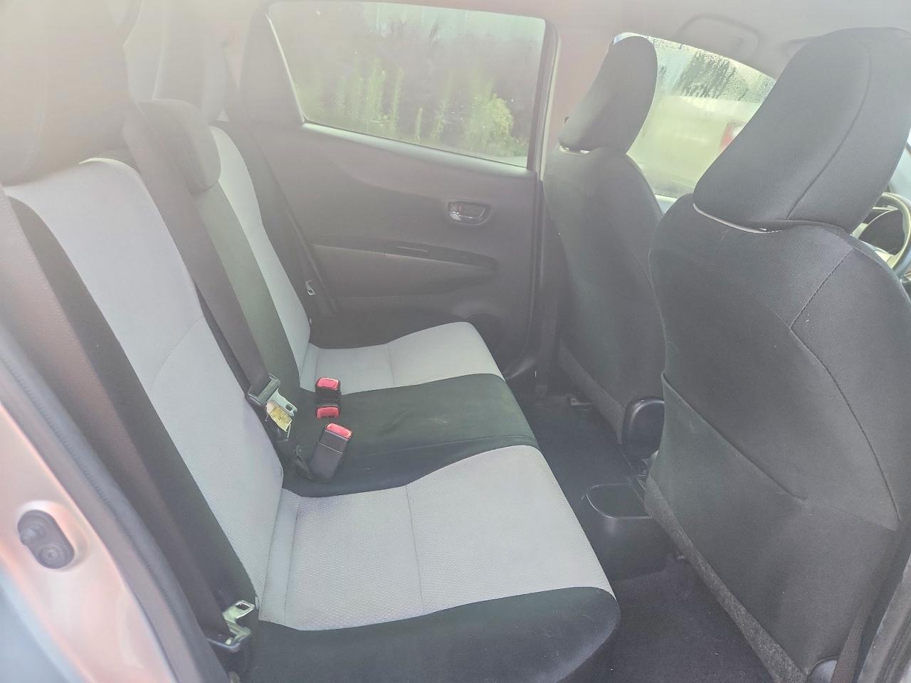 2012 TOYOTA YARIS