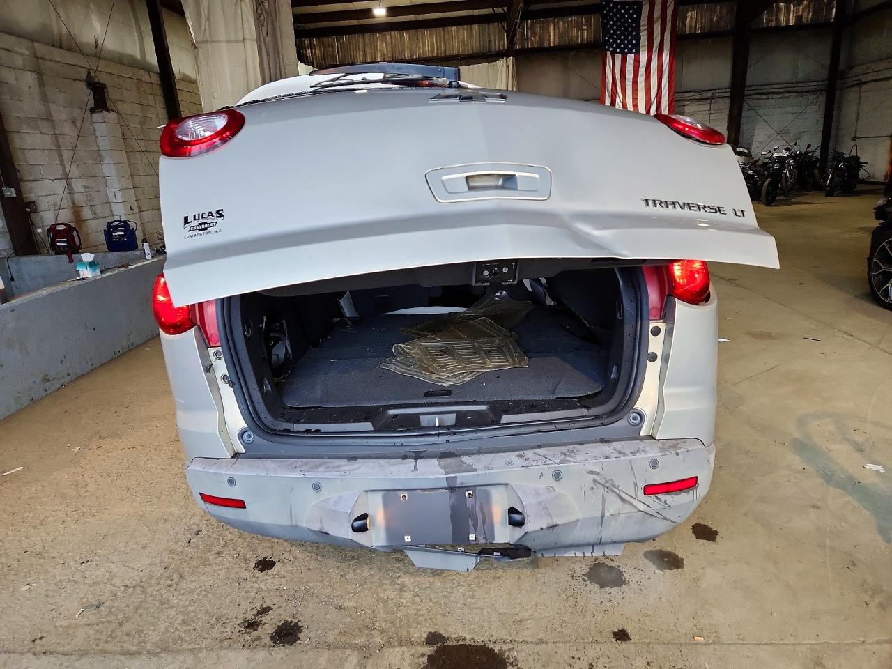 2011 CHEVROLET TRAVERSE