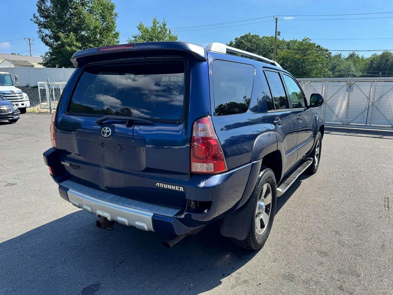 2004 TOYOTA 4RUNNER