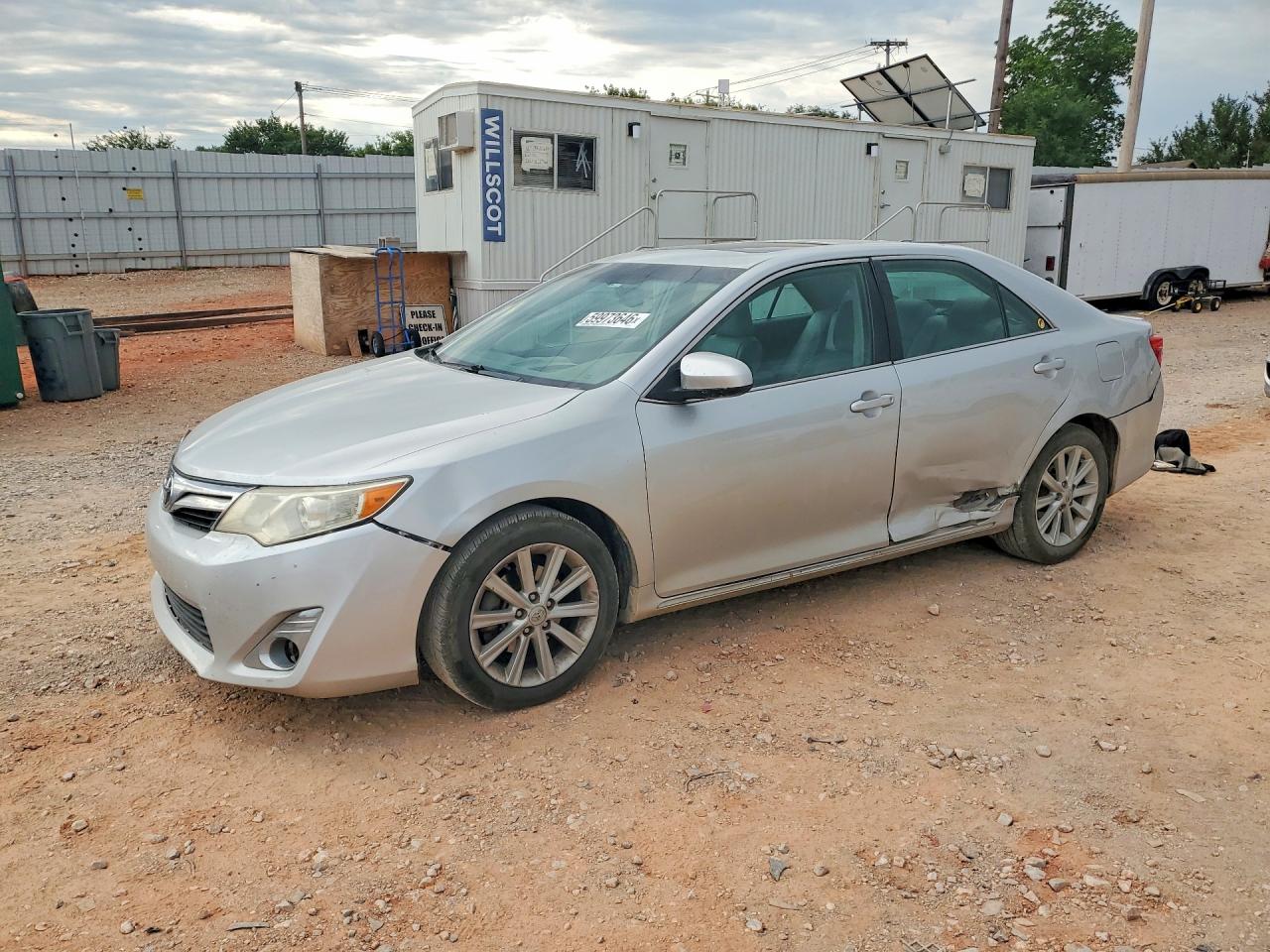 2014 TOYOTA CAMRY