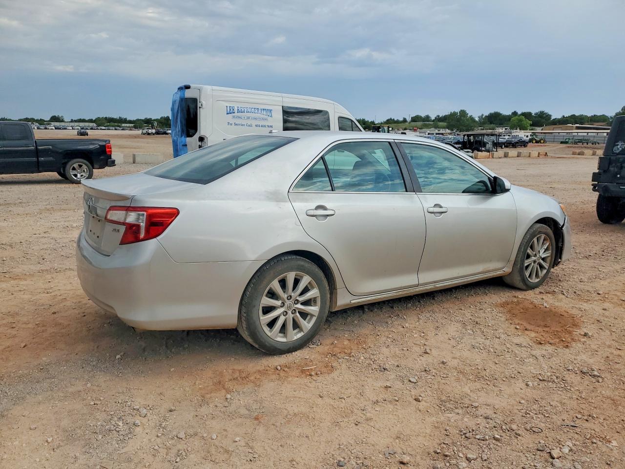 2014 TOYOTA CAMRY