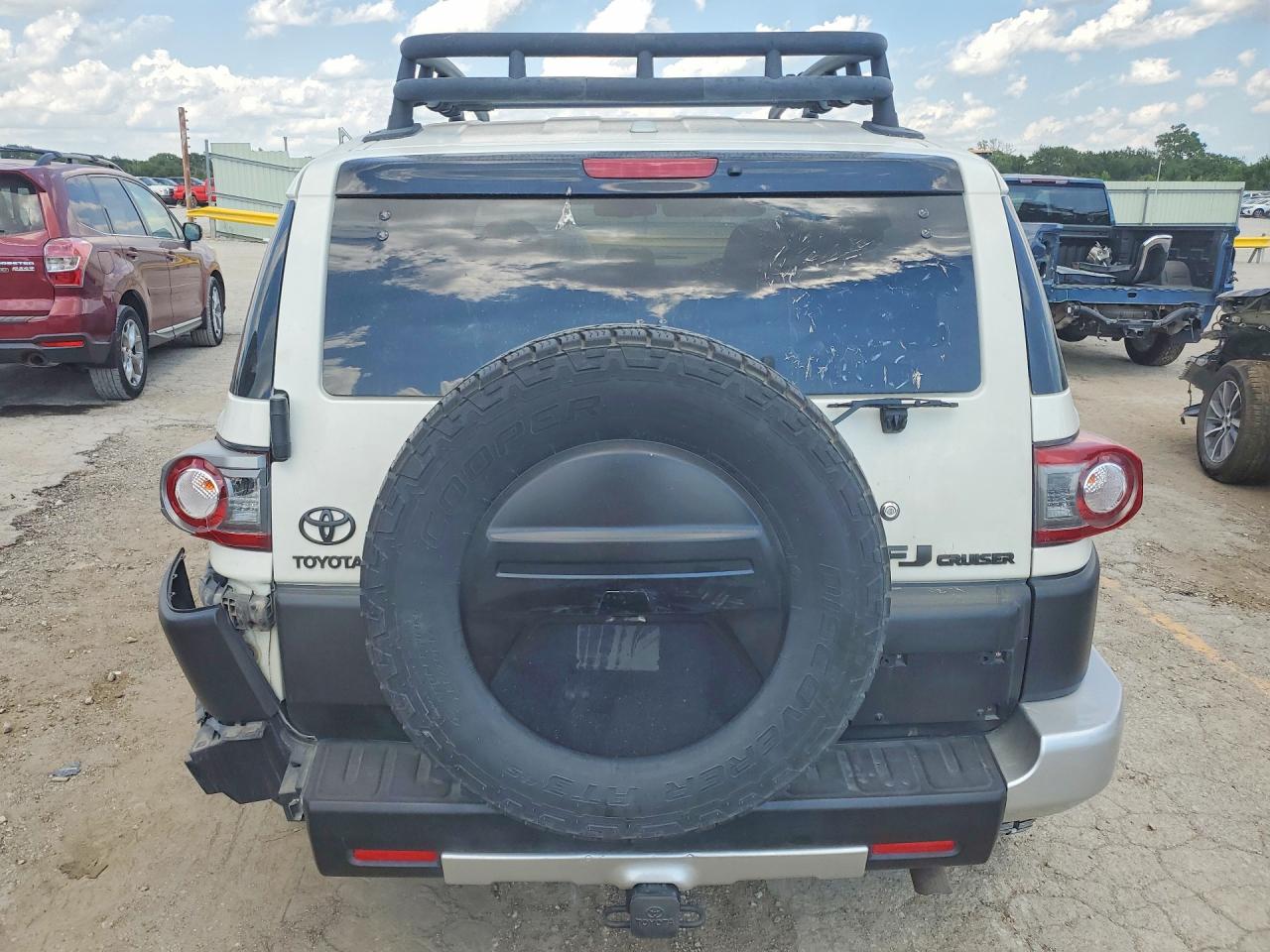 2013 TOYOTA FJ CRUISER