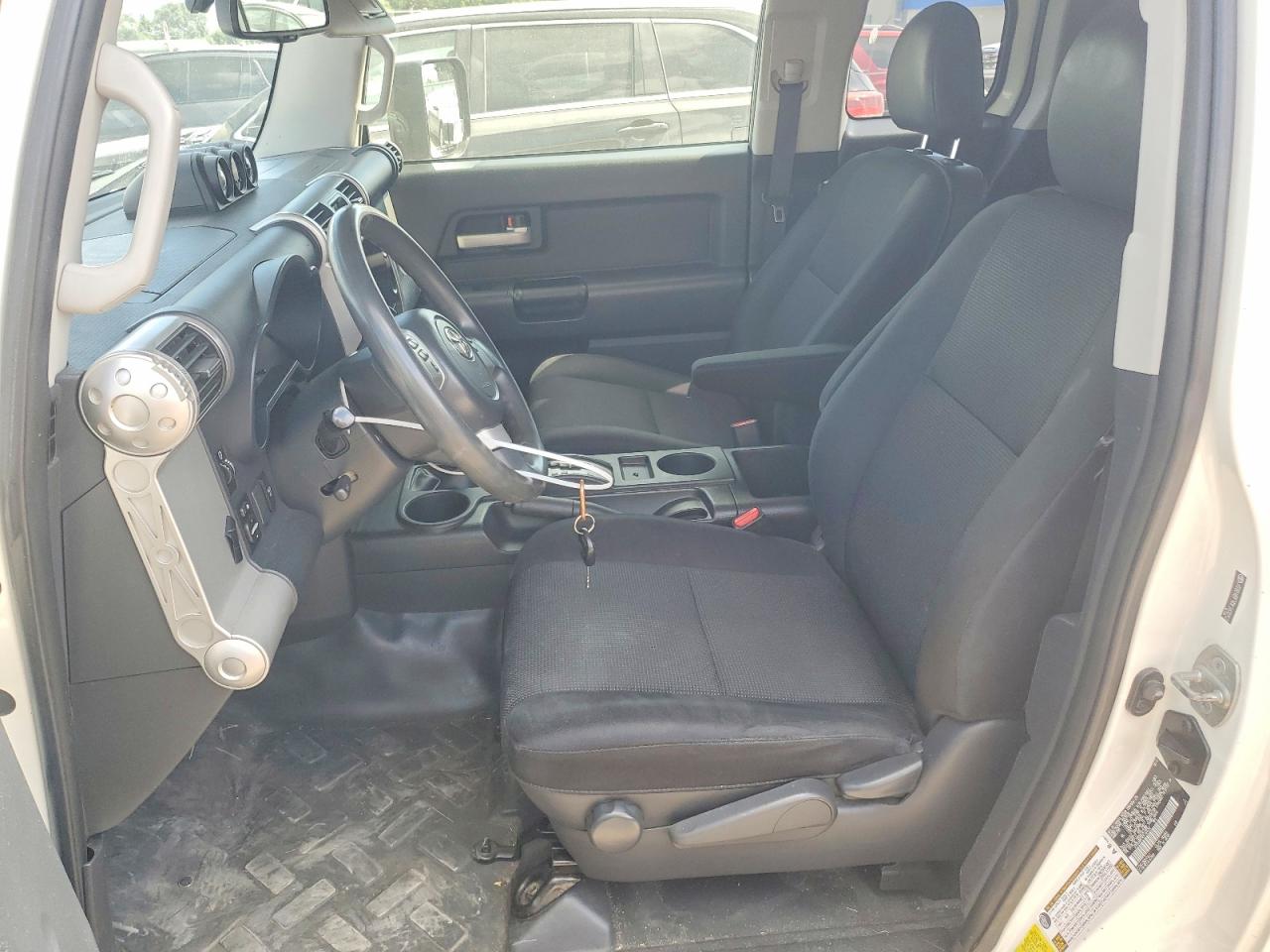 2013 TOYOTA FJ CRUISER