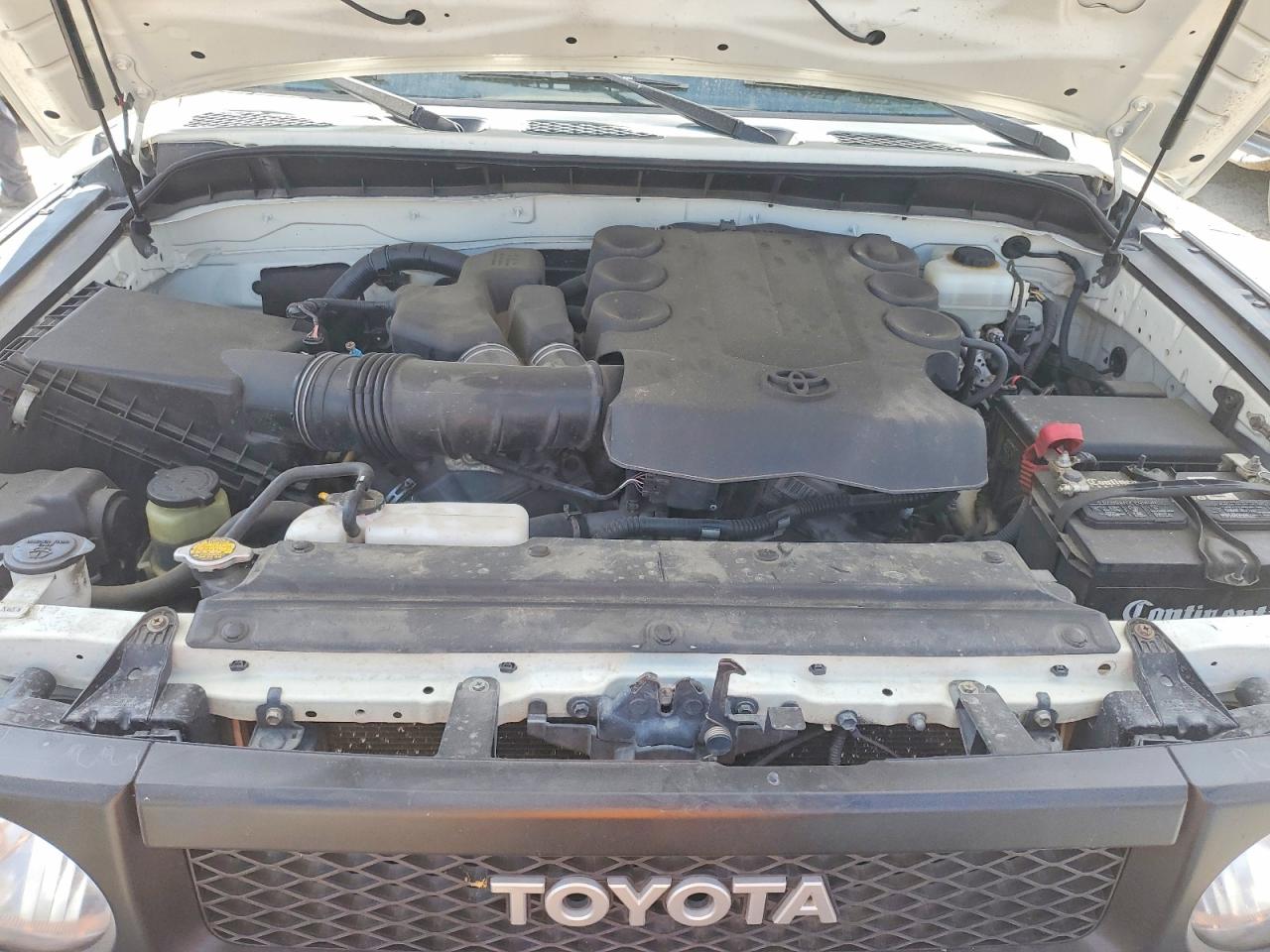 2013 TOYOTA FJ CRUISER