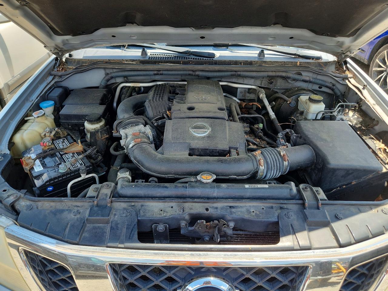 2011 NISSAN FRONTIER