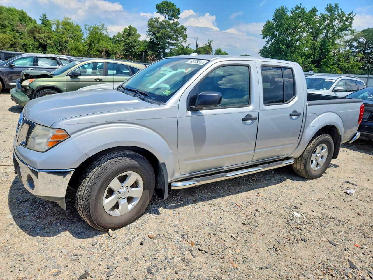 2011 NISSAN FRONTIER