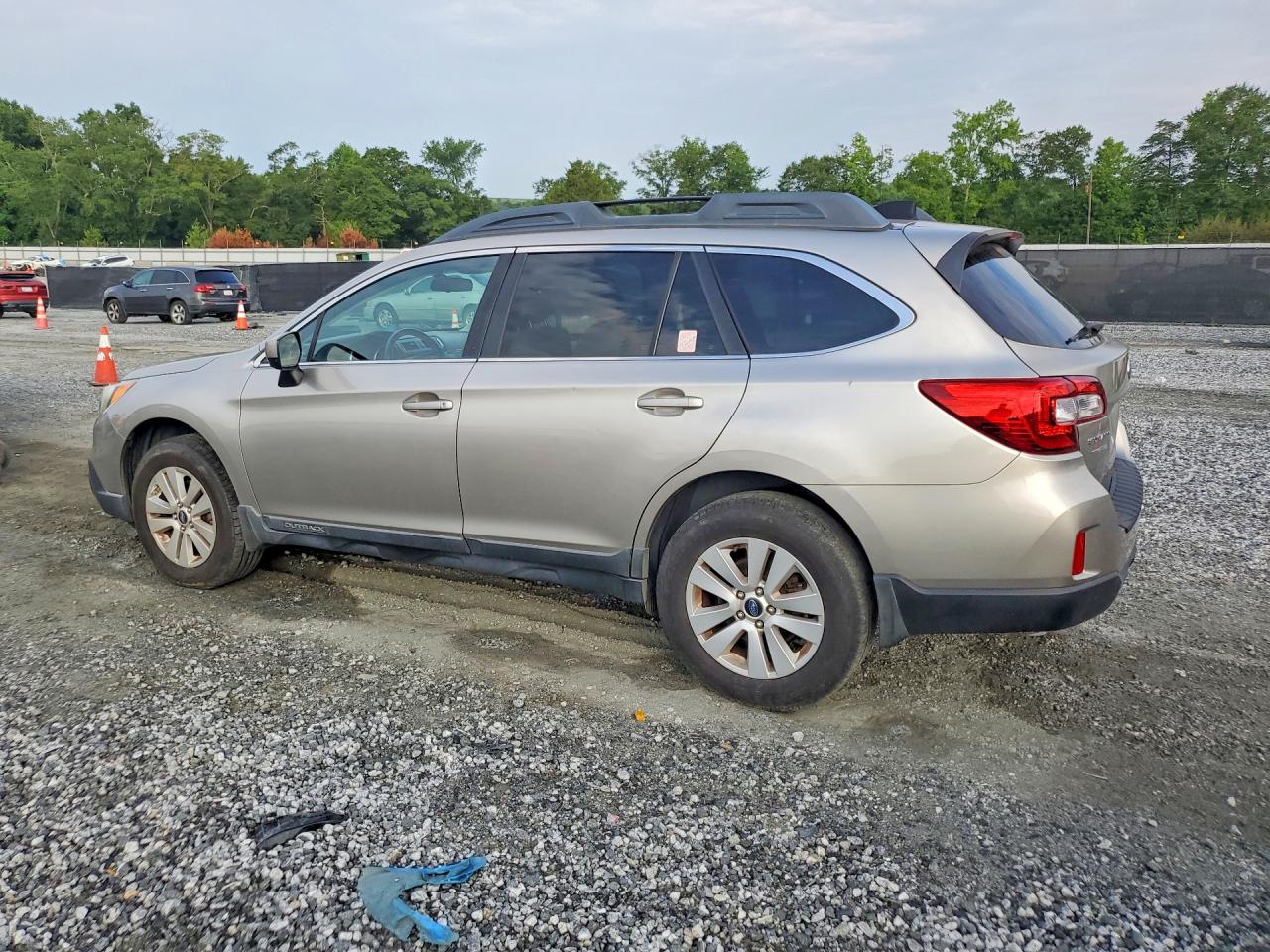2016 SUBARU OUTBACK
