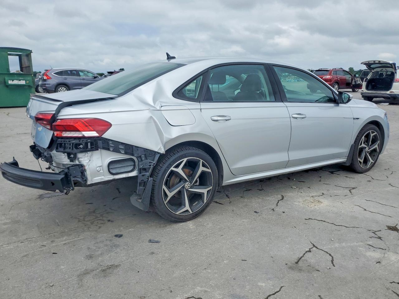 2020 VOLKSWAGEN PASSAT