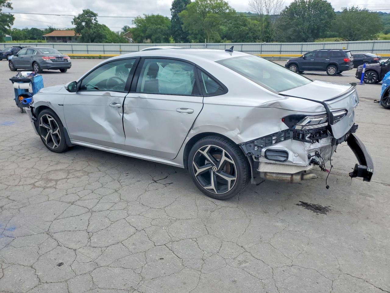 2020 VOLKSWAGEN PASSAT