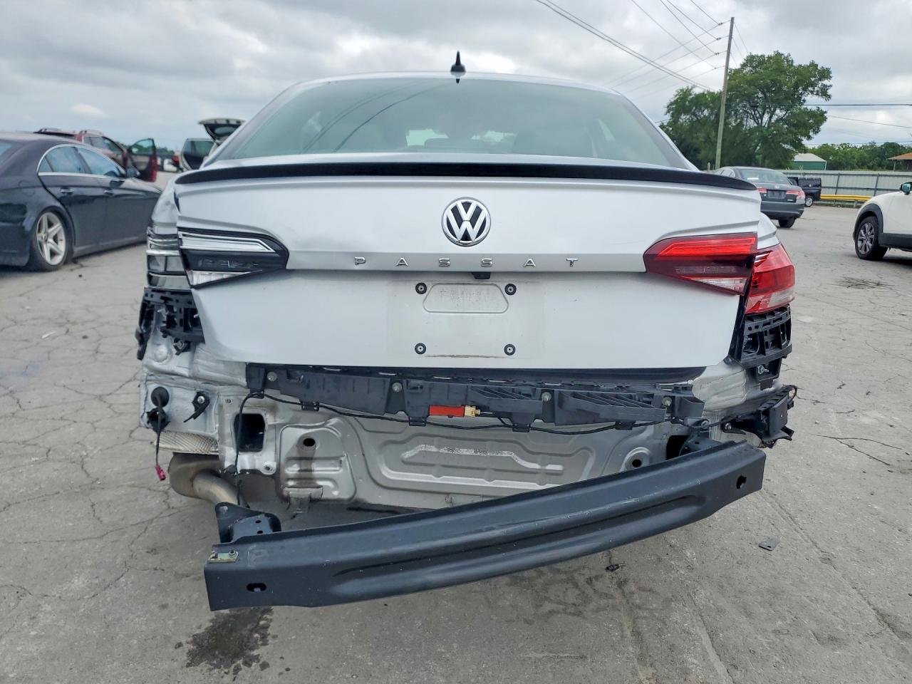 2020 VOLKSWAGEN PASSAT