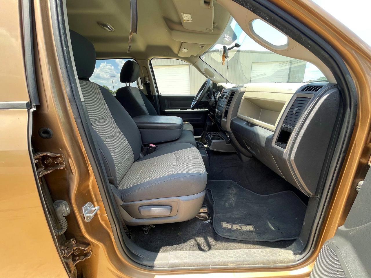 2011 DODGE RAM 1500
