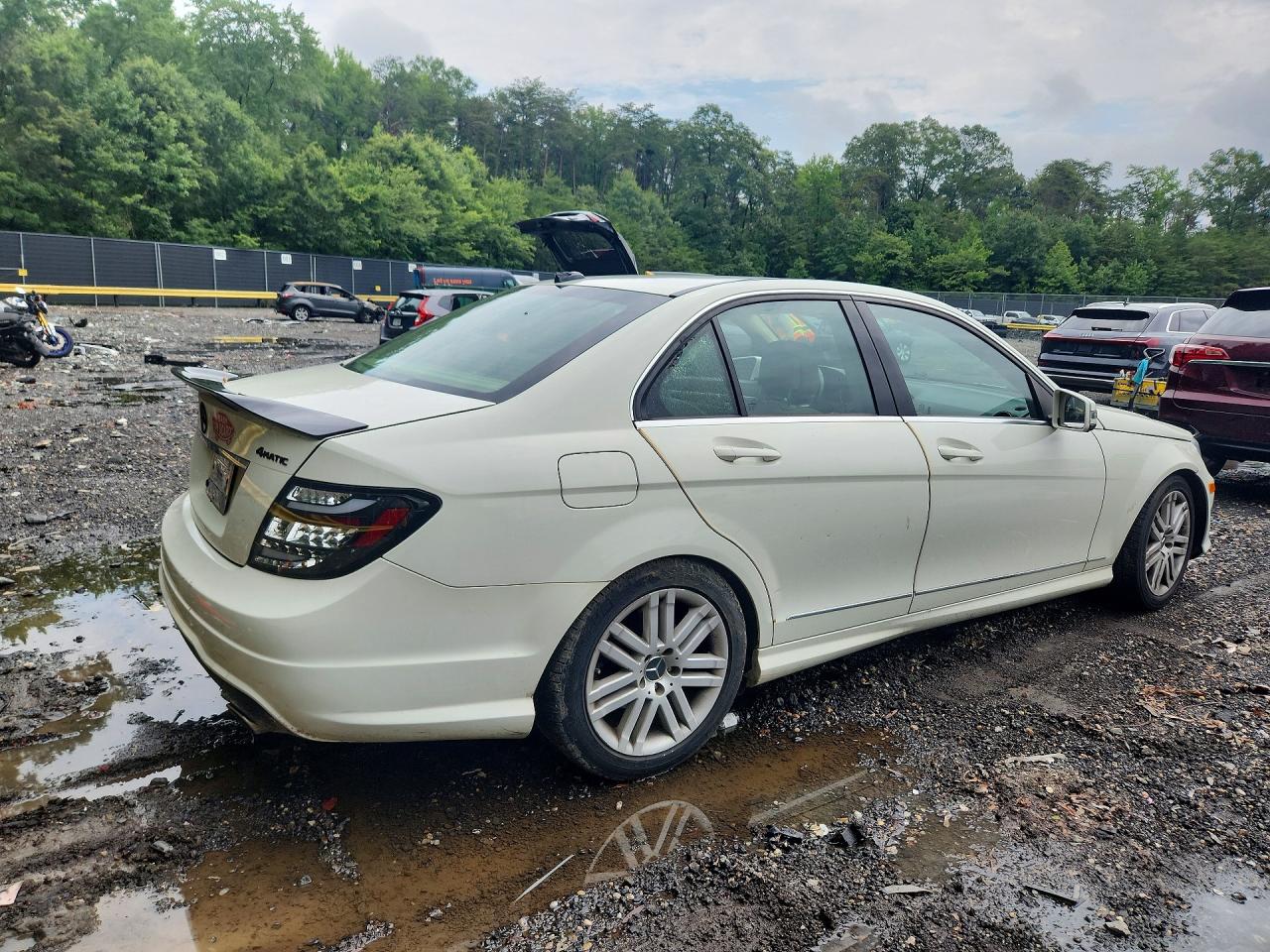 2012 MERCEDES-BENZ C-CLASS