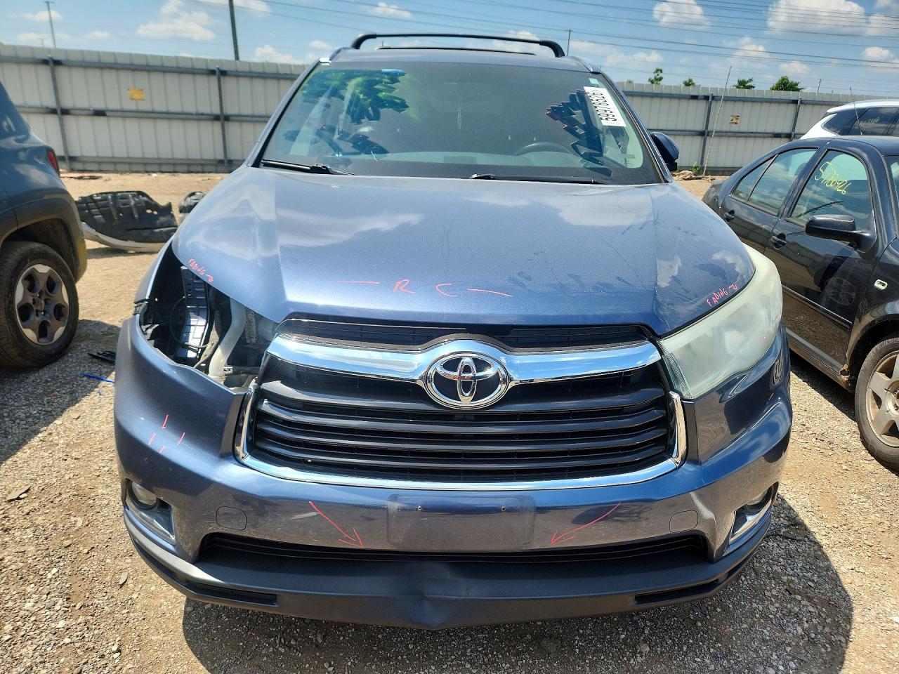 2015 TOYOTA HIGHLANDER