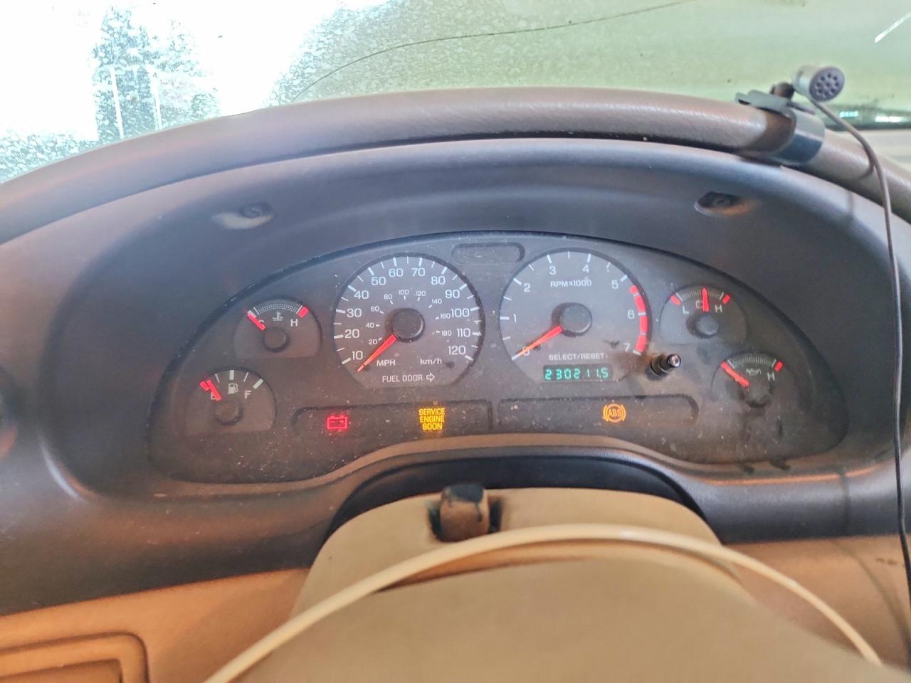 2000 FORD MUSTANG