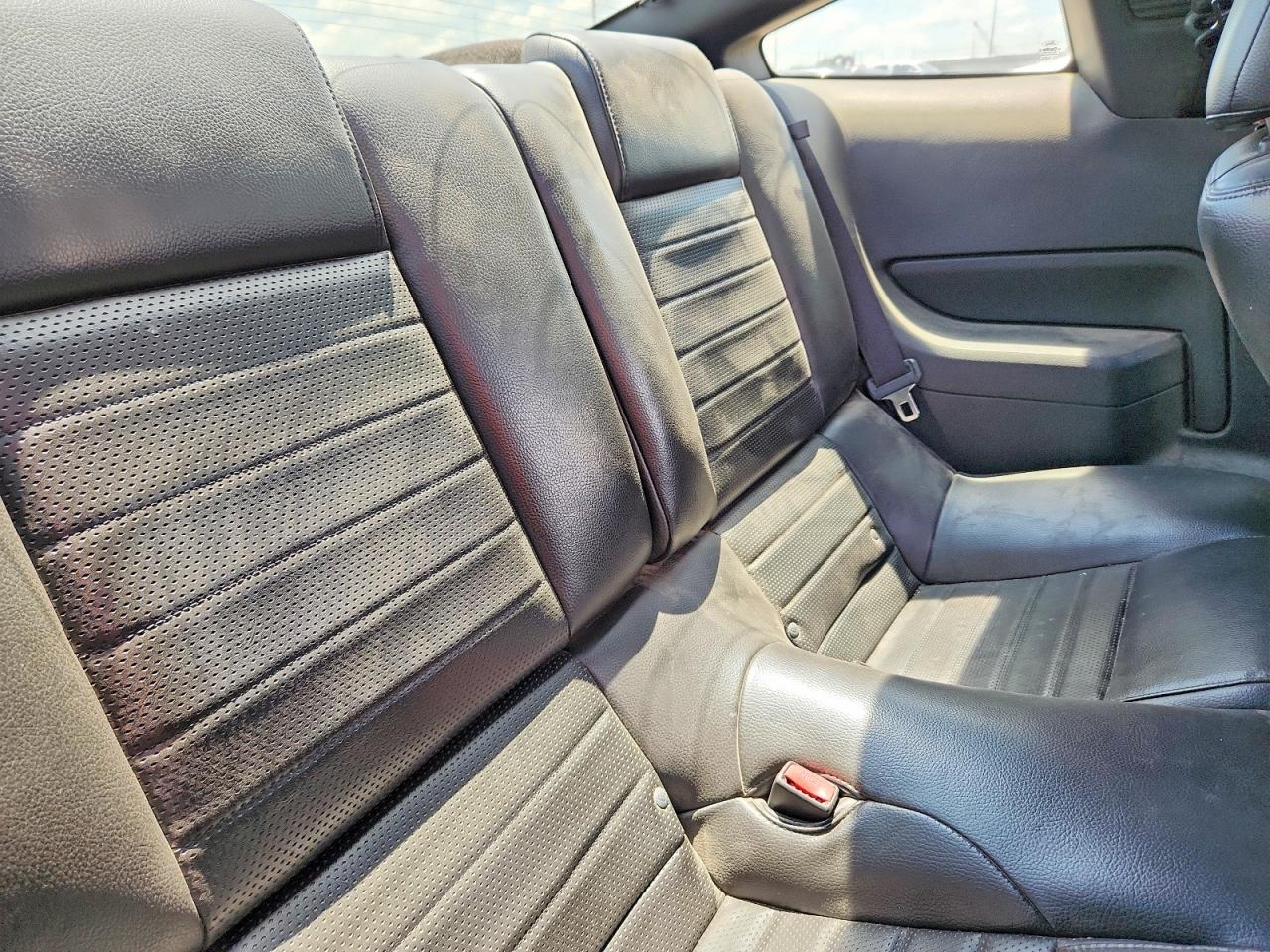2005 FORD MUSTANG
