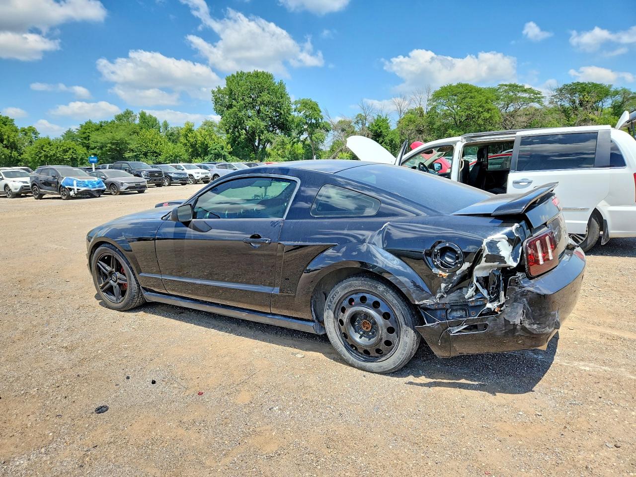 2005 FORD MUSTANG