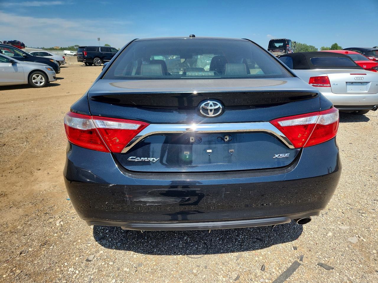 2017 TOYOTA CAMRY