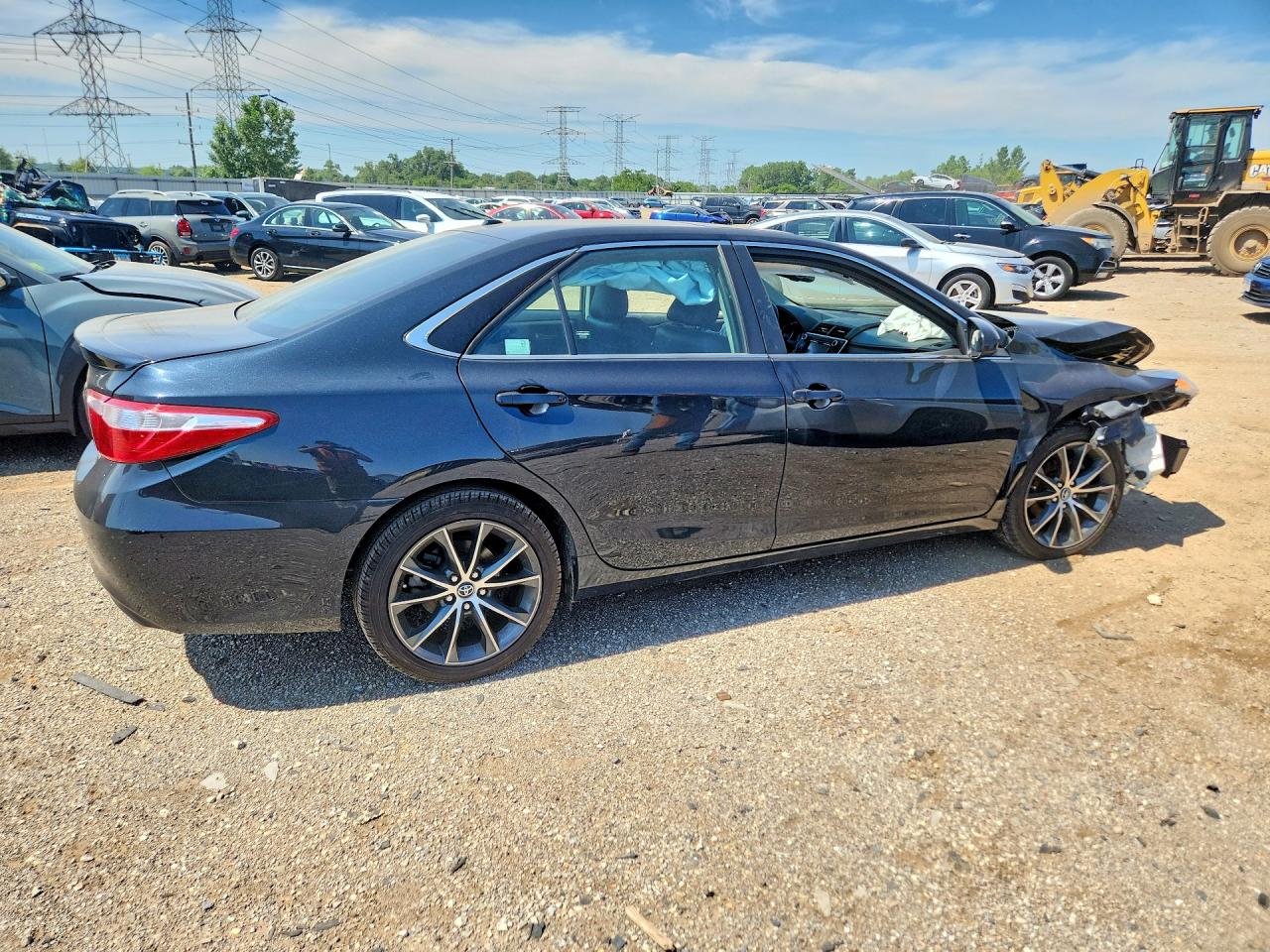 2017 TOYOTA CAMRY