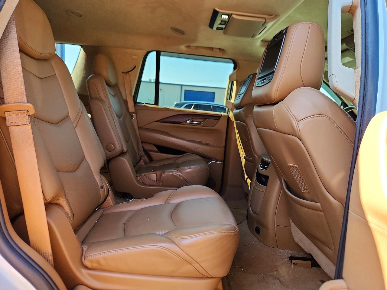 2016 CADILLAC ESCALADE