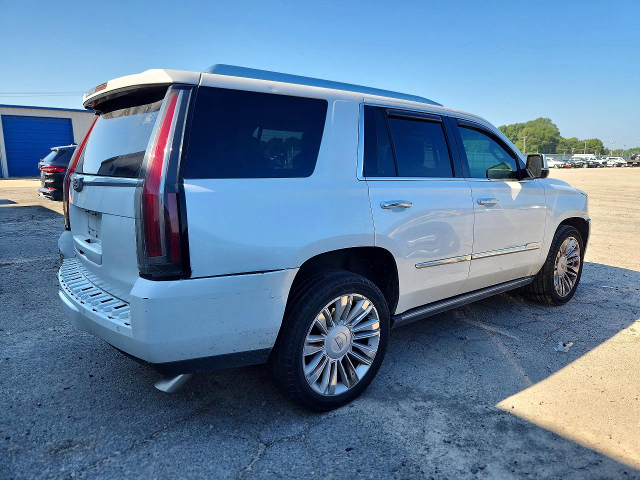 2016 CADILLAC ESCALADE