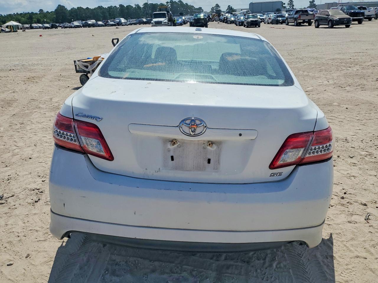2010 TOYOTA CAMRY