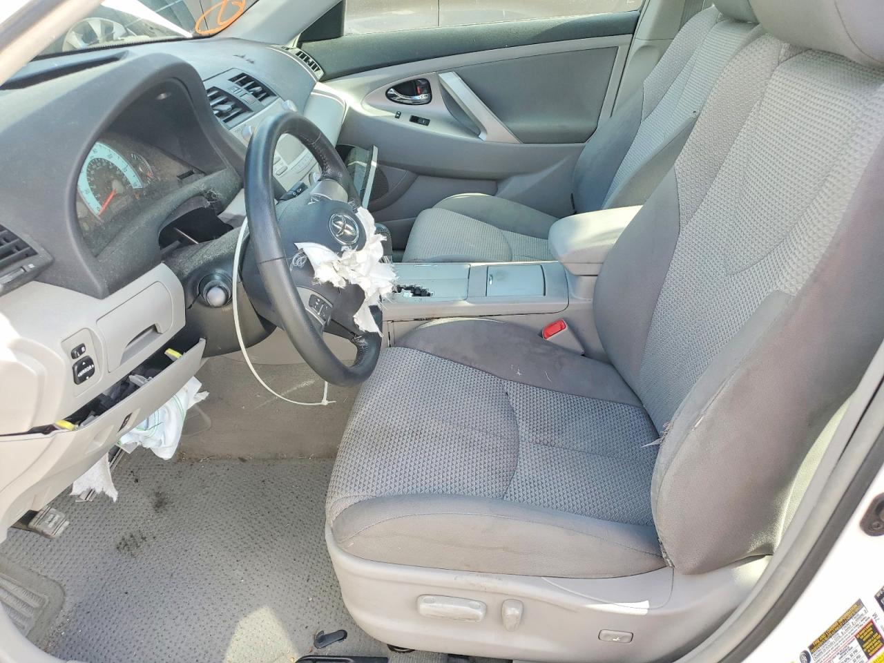 2010 TOYOTA CAMRY