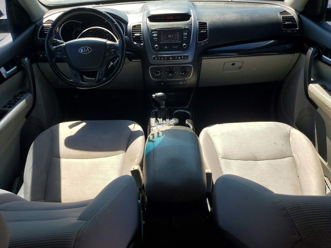 2015 KIA SORENTO