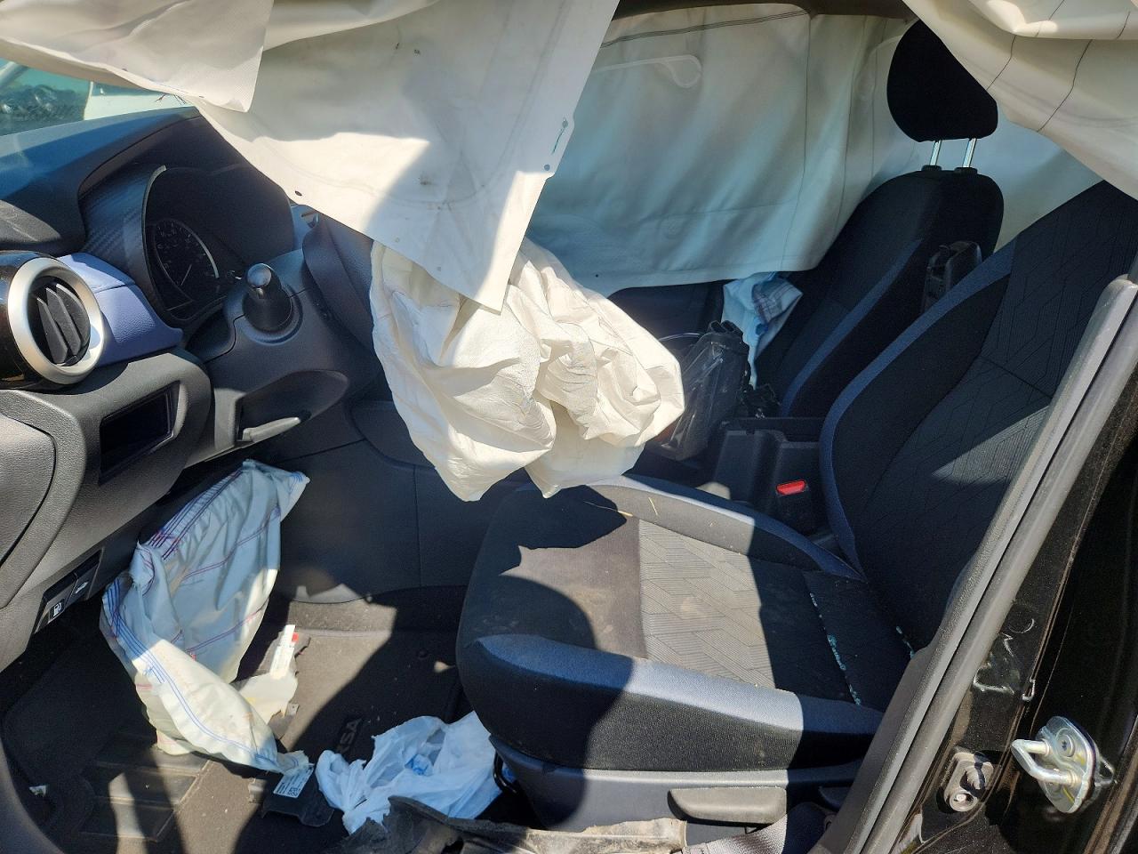 2024 NISSAN VERSA
