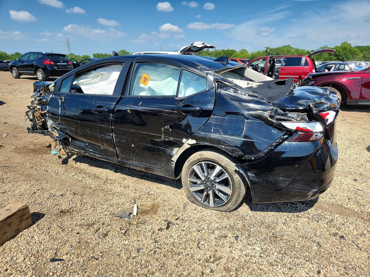 2024 NISSAN VERSA