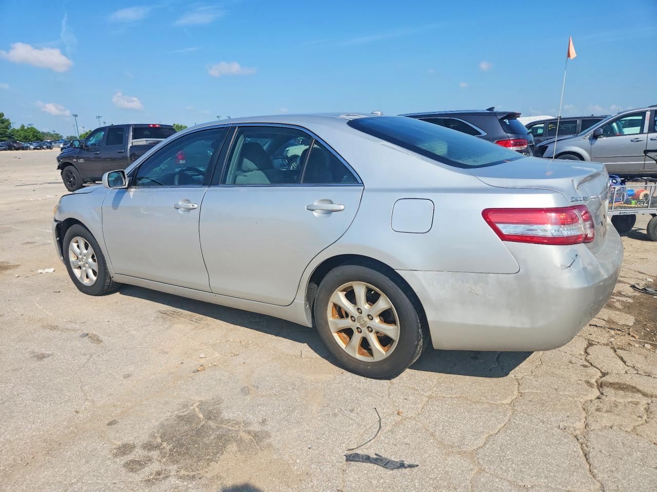 2011 TOYOTA CAMRY