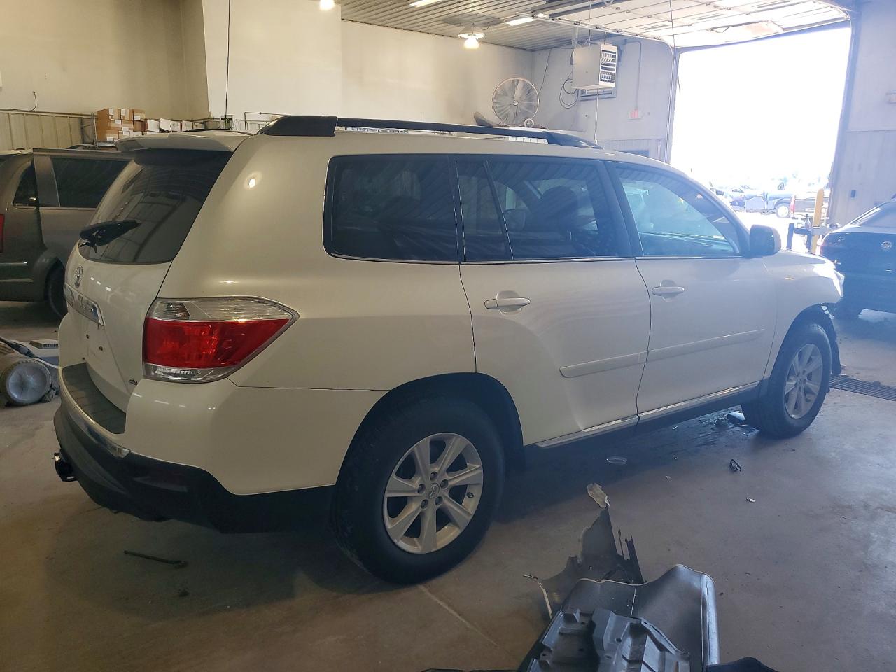 2013 TOYOTA HIGHLANDER