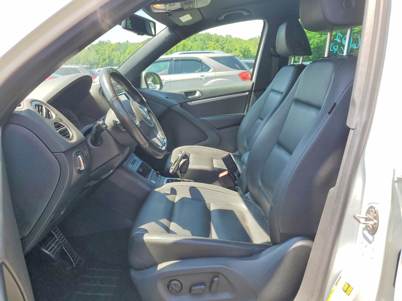 2016 VOLKSWAGEN TIGUAN