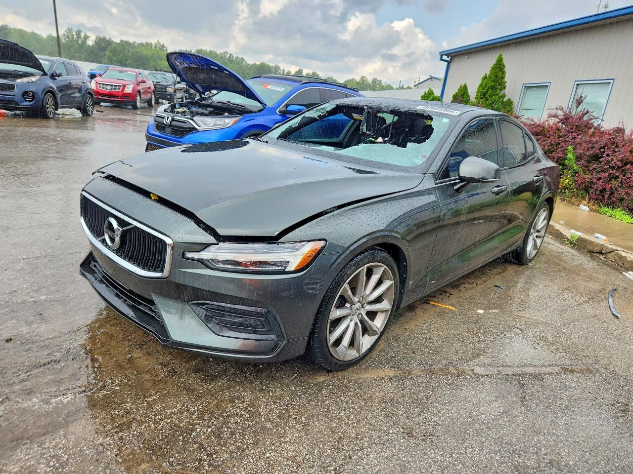 2020 VOLVO S60