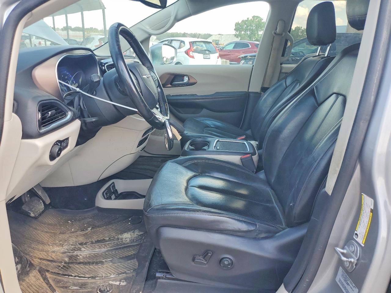 2017 CHRYSLER PACIFICA