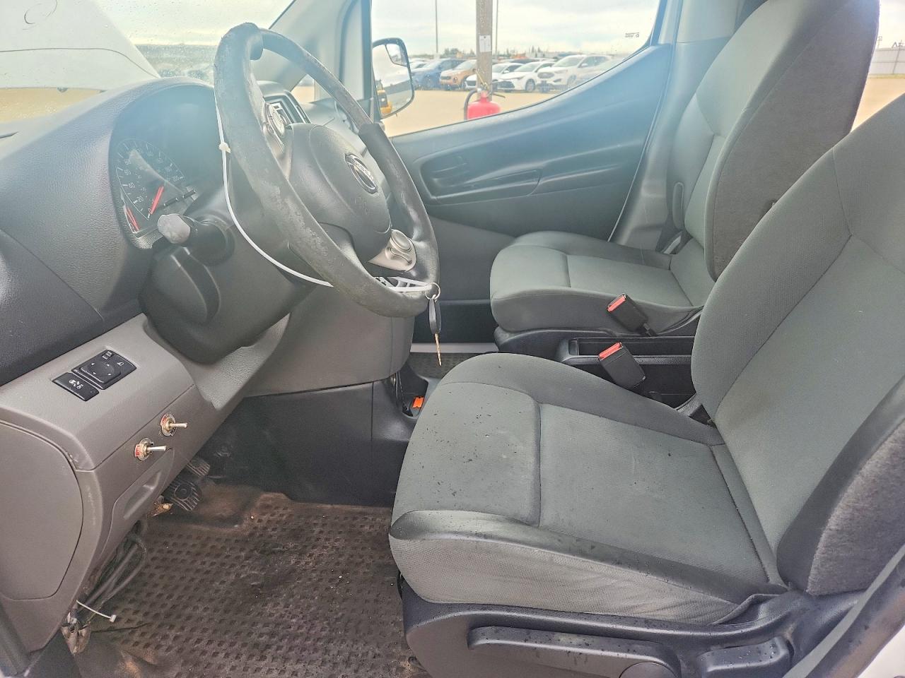 2015 NISSAN NV200 S